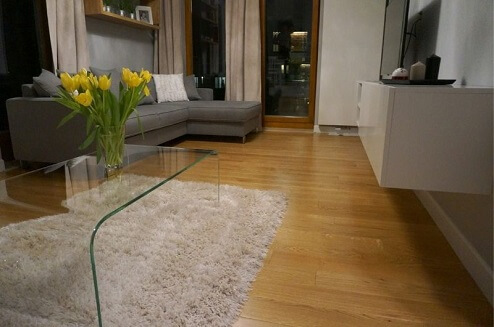 podłoga drewniana do salonu